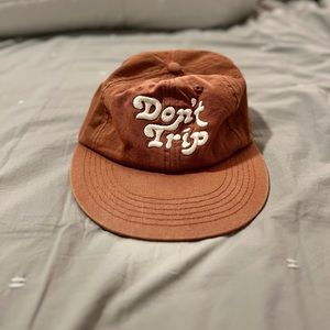 Trendy snapback hat - “DON'T TRIP” from brand “Free and Easy” // Great condition